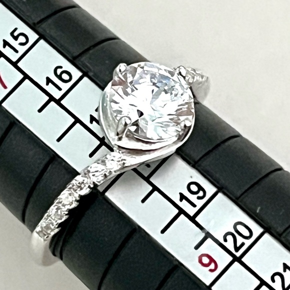 Elegant Diamond 14KGP Ring - Picture 2 of 5